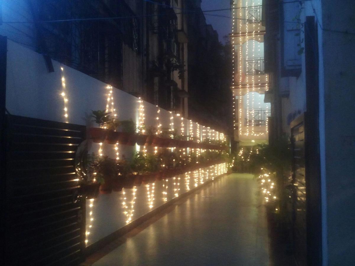 Oyo 662 Hotel Comfotel コルカタ エクステリア 写真